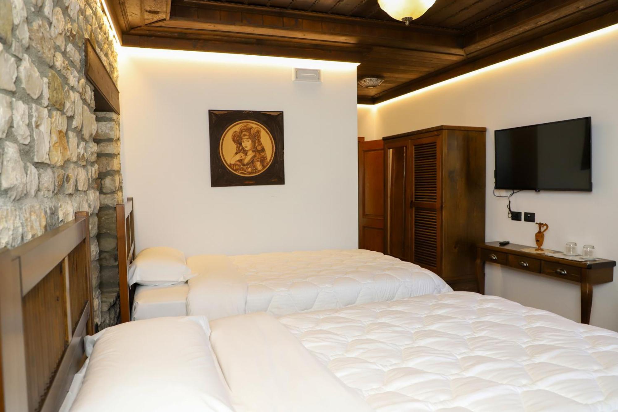 Villa Oda Tomori เบราท ภายนอก รูปภาพ