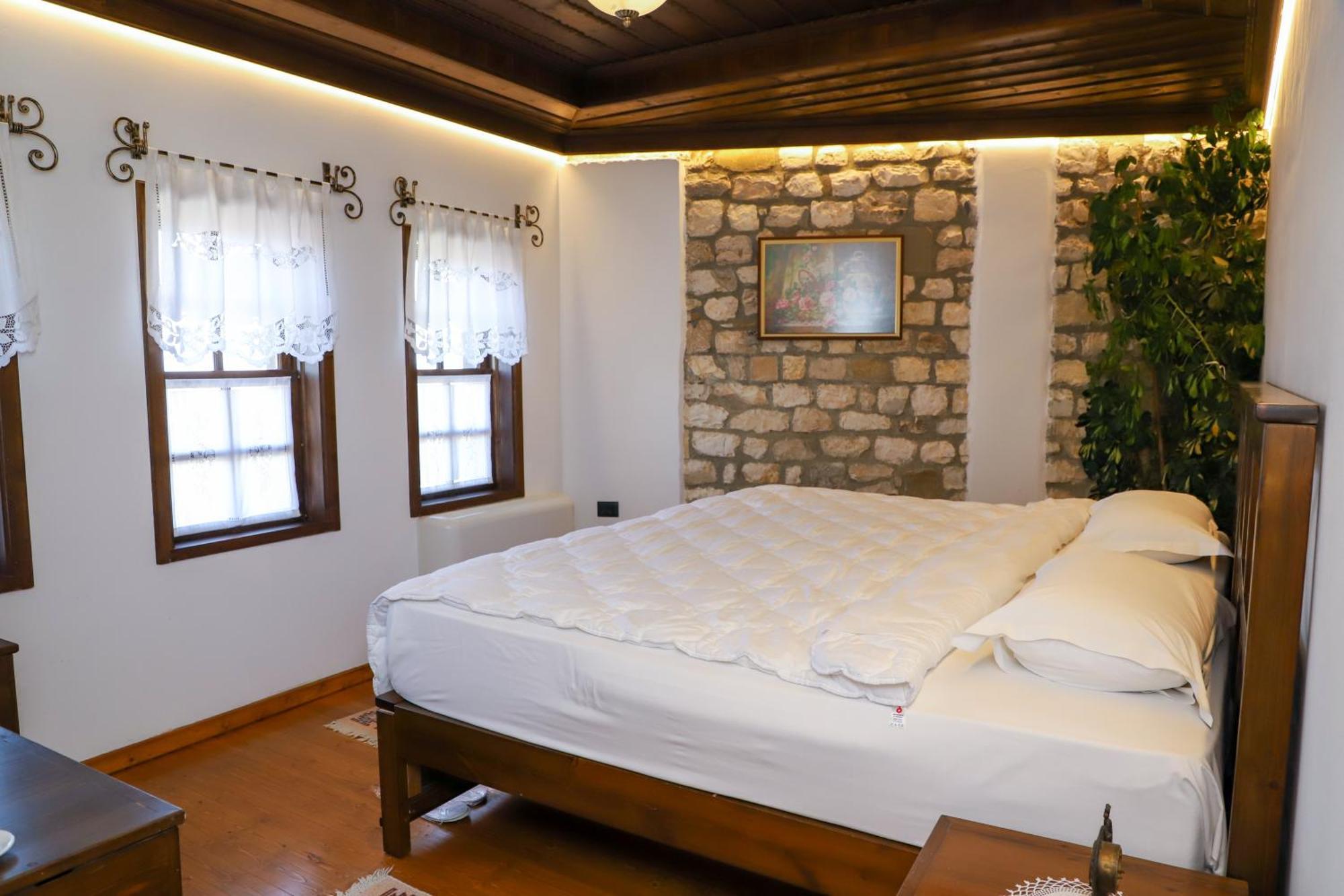 Villa Oda Tomori เบราท ภายนอก รูปภาพ